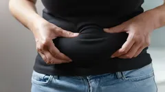 Wat is een ‘stressbuik’ en hoe kom je ervan af? 8 simpele stappen