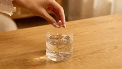 Sieraden schoonmaken: zo krijg je zilver en goud thuis weer stralend schoon