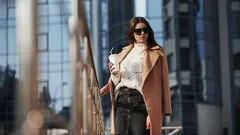 Deze 12 kledingstukken laten je ouder lijken – en zo kies je de juiste alternatieven