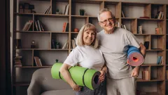 Bewegen na je 60e: waarom wandelen niet genoeg is – en wat je beter wél kunt doen