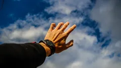 Waarom het lijkt alsof de tijd ongemerkt steeds sneller gaat naarmate we ouder worden